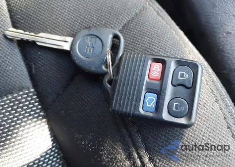 2006 Hummer H3 Suv из США, поврежденный, VIN 5GTDN136868161837